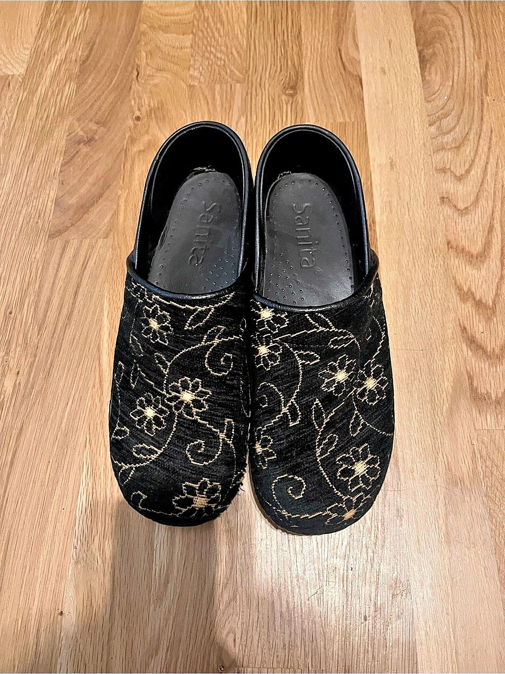 Sanita Women's Floral Clogs in Black & Gold EU 40 Like New